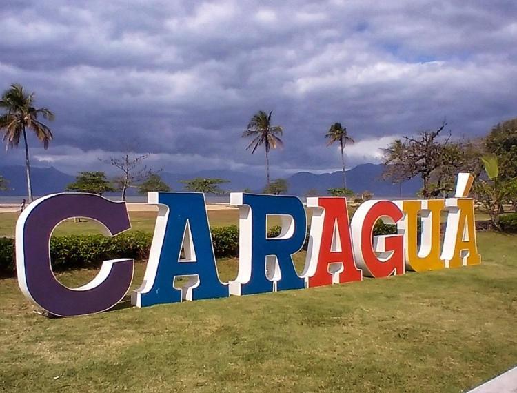 Apto Lindo E Aconchegante Com Piscina 202a * Caraguatatuba